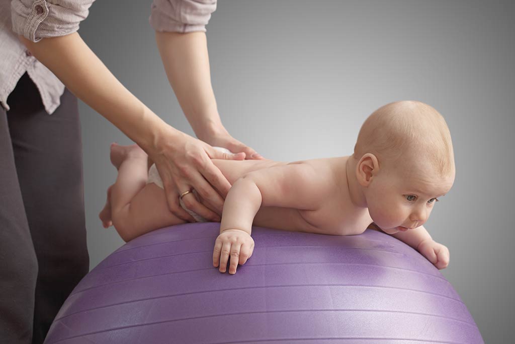 Imagen ilustrativa de las técnicas de fisioterapia pediátrica a domicilio aplicadas por fisos.